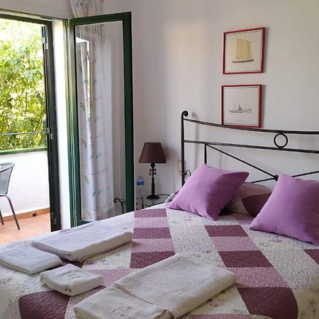 Magnolia, Habitacion Matrimonial Con Bano Uso Privado, En Casa Compartida Apartman Palafrugell Kültér fotó