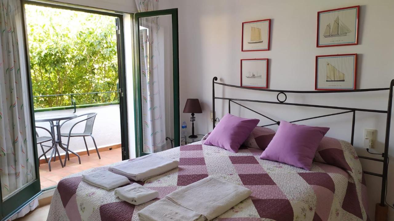 Magnolia, Habitacion Matrimonial Con Bano Uso Privado, En Casa Compartida Apartman Palafrugell Kültér fotó