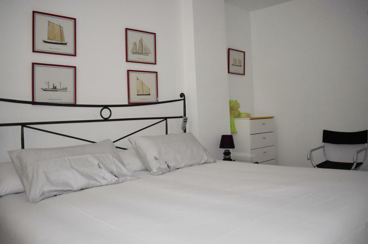 Magnolia, Habitacion Matrimonial Con Bano Uso Privado, En Casa Compartida Apartman Palafrugell Kültér fotó
